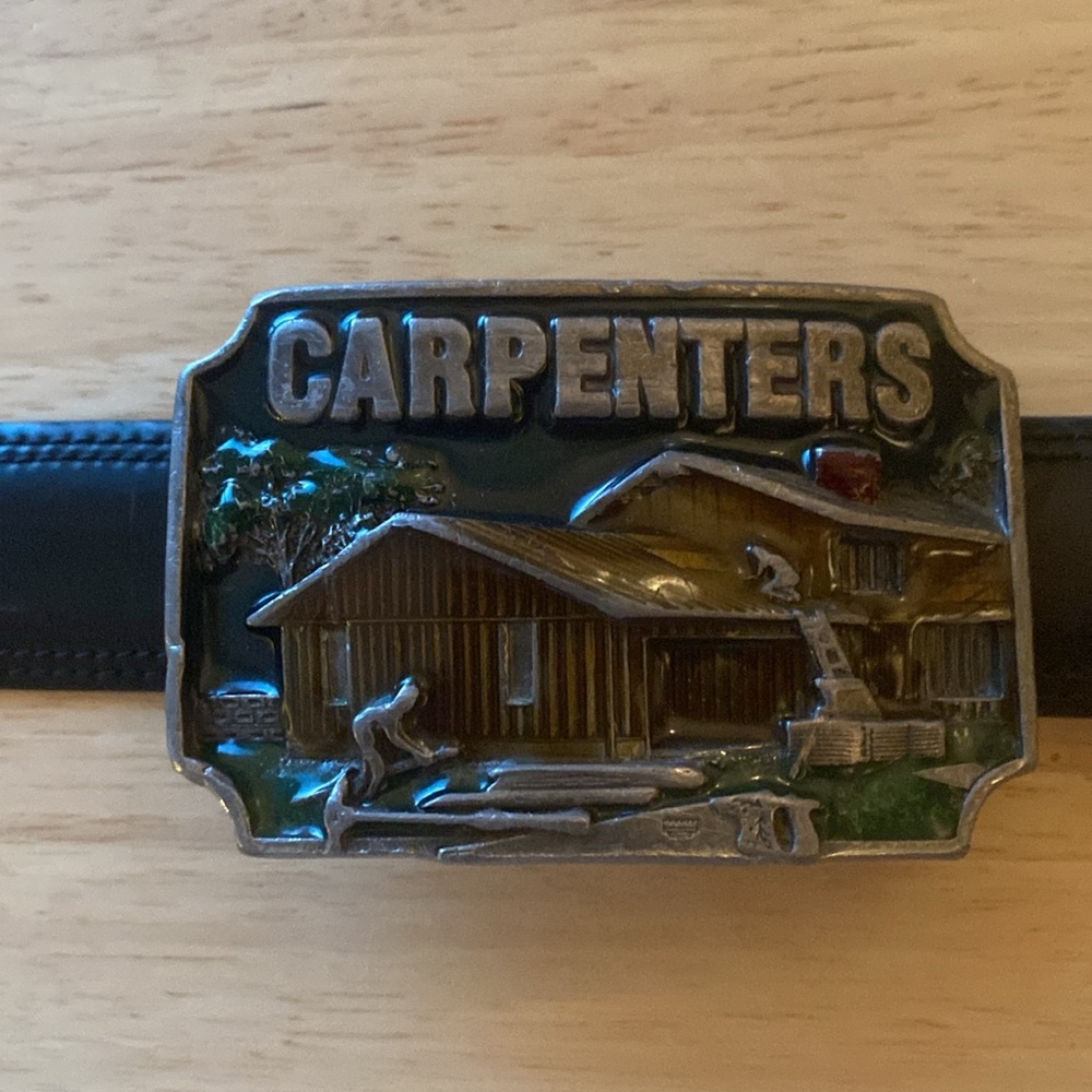 Siskiyou Buckle Co. Vintage pewter carpenter belt buckle. Made in the USA 1988